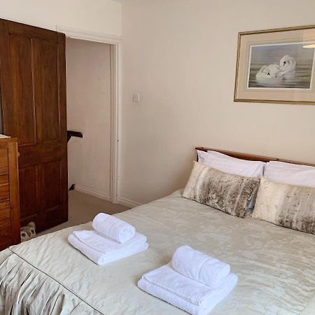 Cosy Central Windsor House Sleeps 4 エクステリア 写真