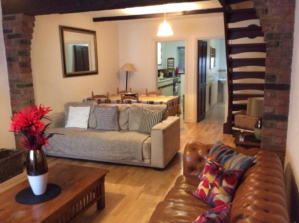 Cosy Central Windsor House Sleeps 4 エクステリア 写真