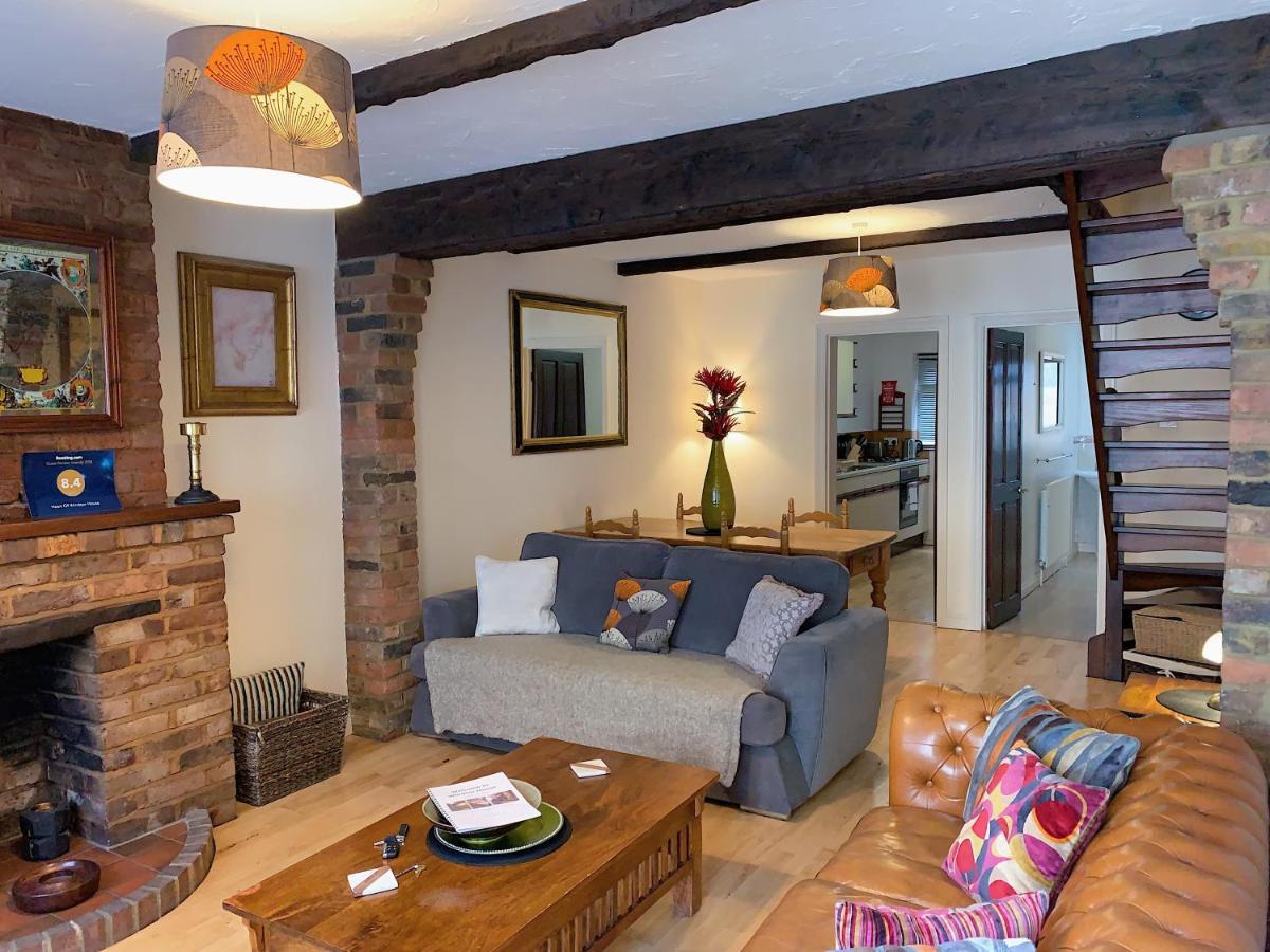 Cosy Central Windsor House Sleeps 4 エクステリア 写真